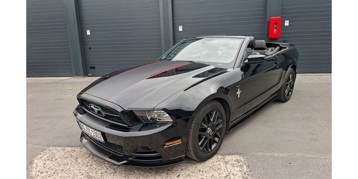 Ford Mustang 72.000 km 16.900 &euro; Bochum 44801