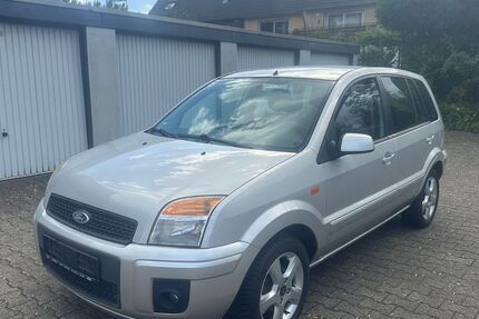 Ford Fusion 125.000 km 2.999 € ESSEN 45329