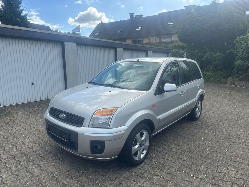 Ford Fusion 125.000 km 2.999 € ESSEN 45329