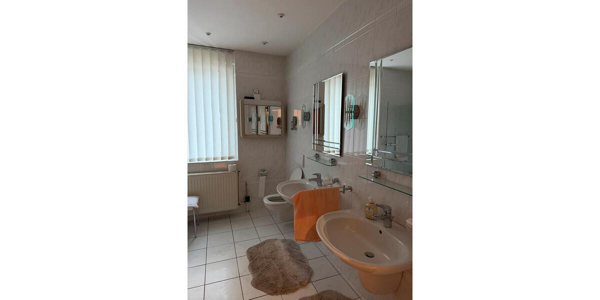 Erdgeschoßwohnung Bochum Eppendorf - 3.5 Zimmer, 100 m&sup2;, 1.200&euro; | Angebot:24772473