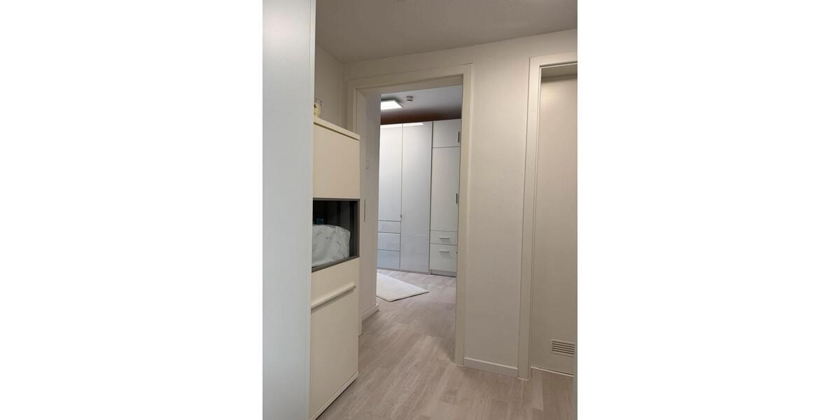 Modernisierte 3-Zimmer-Wohnung mit 2 Gartenflächen & hwt. Aust. 3 zimmer