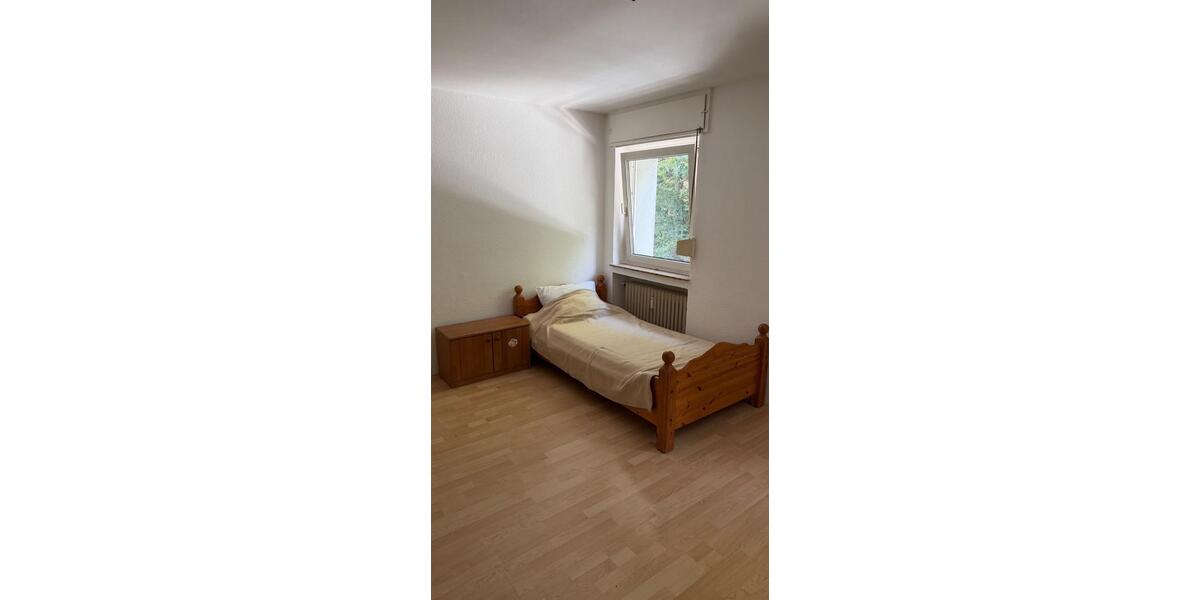 Erdgeschoßwohnung Ennepetal - 3 Zimmer, 80 m&sup2;, 15&euro; | Angebot:27544277