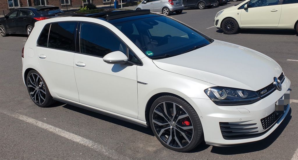 VW Golf 124.000 km 18.950 &euro; Herne 44625