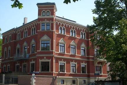 Tolle 4-R-Wohnung mit Balkon in exklusiv saniertem Baudenkmal !!!