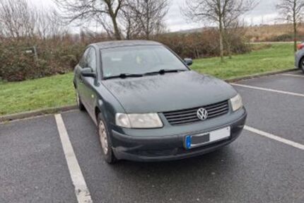 VW Passat 176.000 km 2.400 &euro; ESSEN 45143