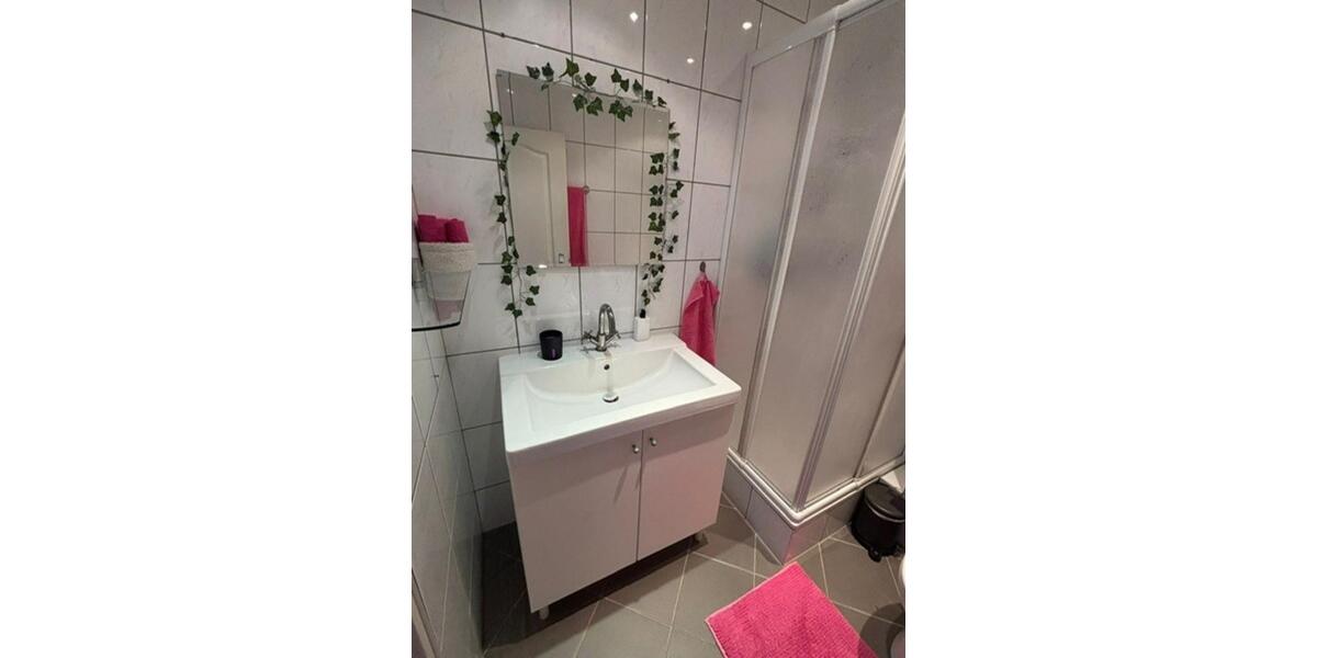 Etagenwohnung Bochum Günnigfeld - 1.5 Zimmer, 49 m&sup2;, 350&euro; | Angebot:25753601