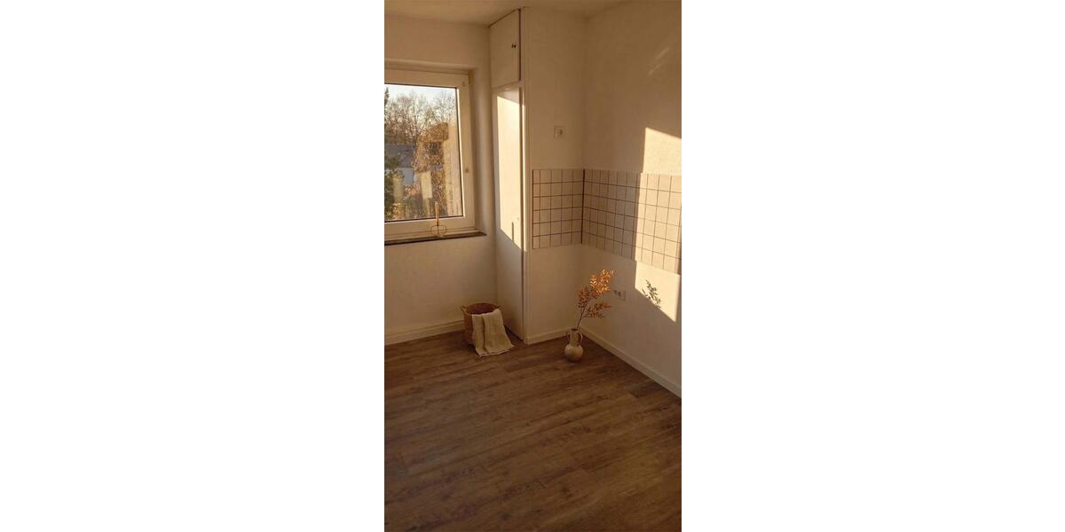 Etagenwohnung Gelsenkirchen Ückendorf - 4 Zimmer, 75 m&sup2;, 562&euro; | Angebot:25782969