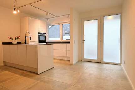 Haus zum Mieten in Ratingen 2.390 € 125 m²