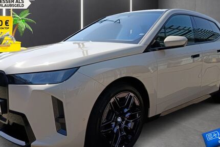 BMW iX 27.567 km 68.419 &euro; Bottrop 46236