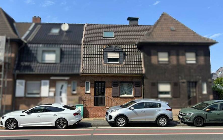 Charmantes Reihenmittelhaus mit Geschichte und Wohlfühlfaktor in Oberhausen-Klosterhardt