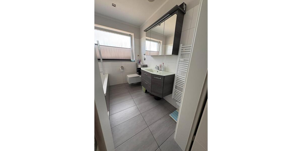 Etagenwohnung Lünen - 3 Zimmer, 100 m&sup2;, 299.000&euro; | Angebot:27157953