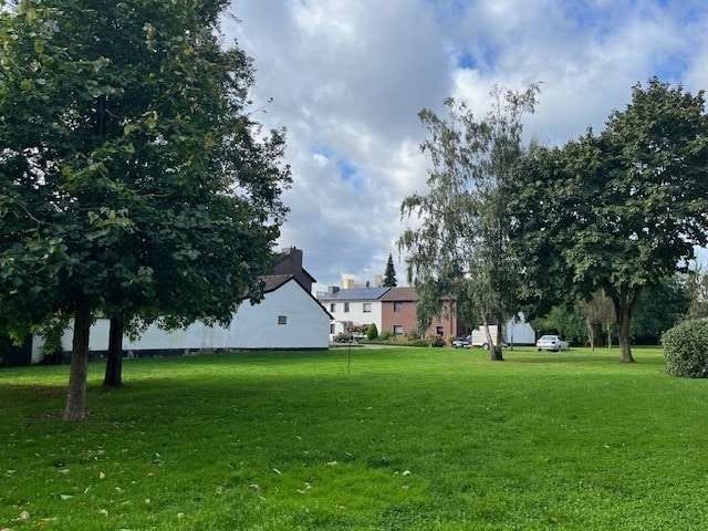 Grundstück zu verkaufen in Duisburg 99.000 € 351 m²