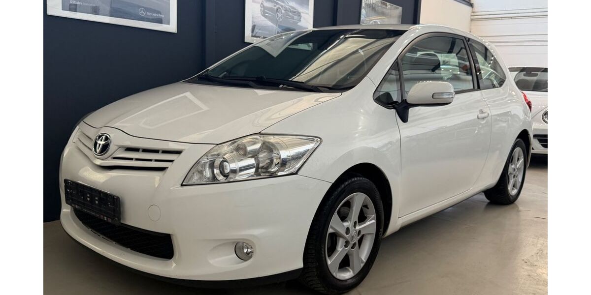 Toyota Auris 148.000 km 4.790 &euro; Schwerte 58239