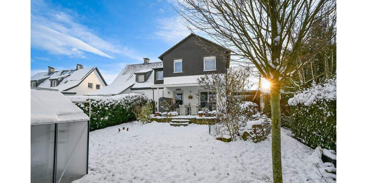 Familienfreundliche Doppelhaushälfte mit Garten und modernem Wohnkomfort in Bochum-Stiepel 4 zimmer