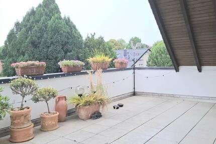 Etagenwohnung mit großer Südterrasse in gepflegten Zweiparteienhaus in Marl! 3 zimmer