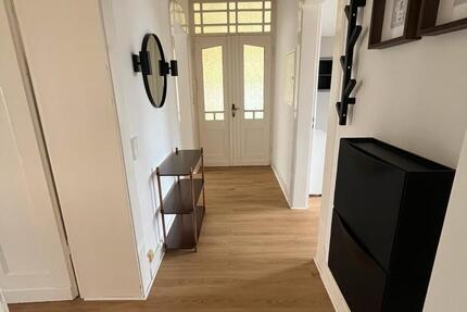 Helle Altbauwohnung mit Charme + Smart-Home-Komfort 2 zimmer