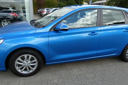 Hyundai i30 76.000 km 10.200 € Bergkamen 59192