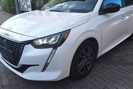 Peugeot 208 195.000 km 9.400 € Mülheim an der Ruhr 45473