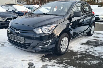 Hyundai i20 180.874 km 2.890 &euro; Essen 45309