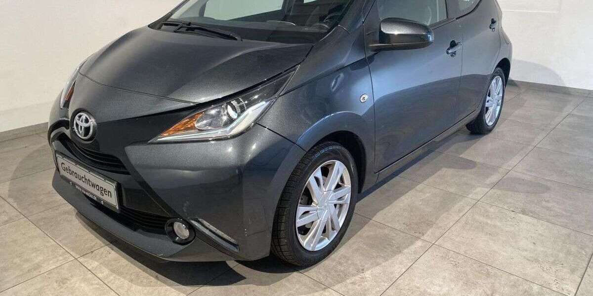 Toyota Aygo 70.193 km 7.990 &euro; Bochum 44879