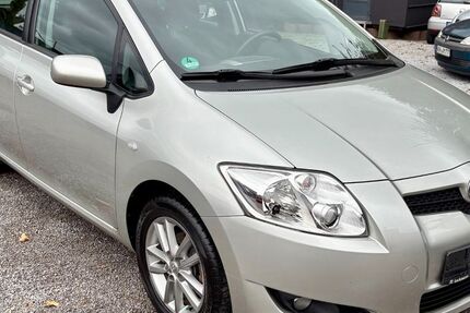 Toyota Auris 82.299 km 6.390 € Schwelm 58332