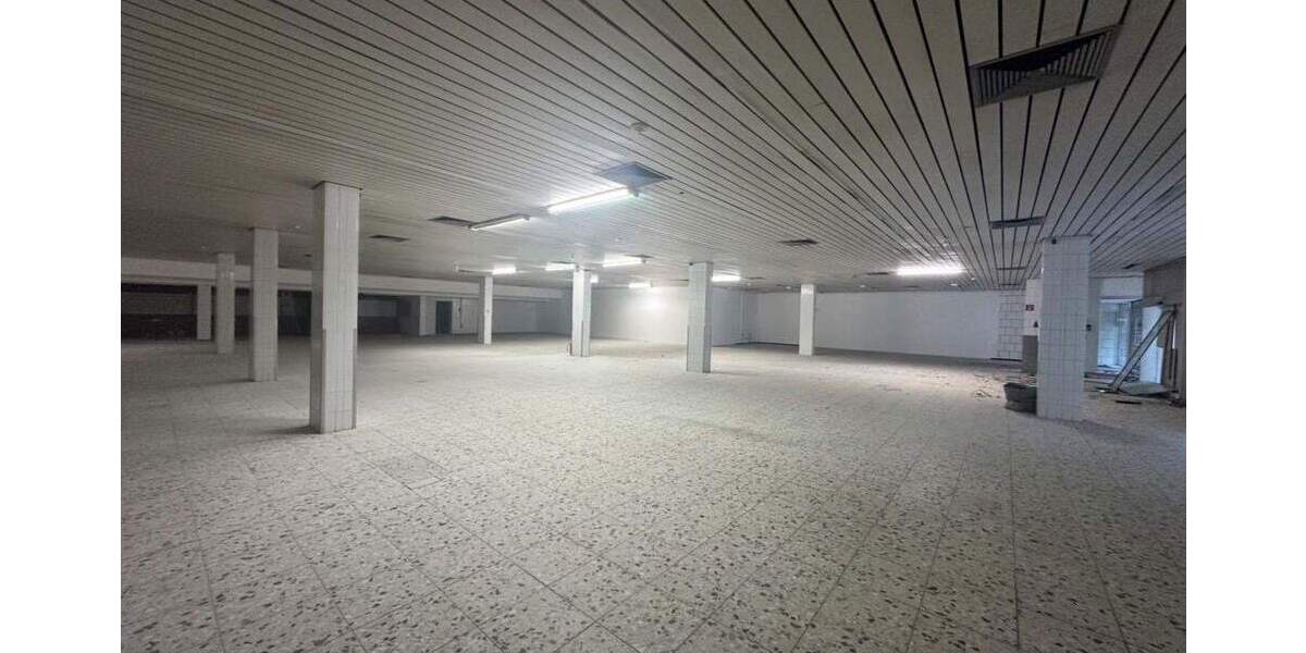 Einzelhandel zu vermieten Ladenlokal Gewerbeeinheit zimmer