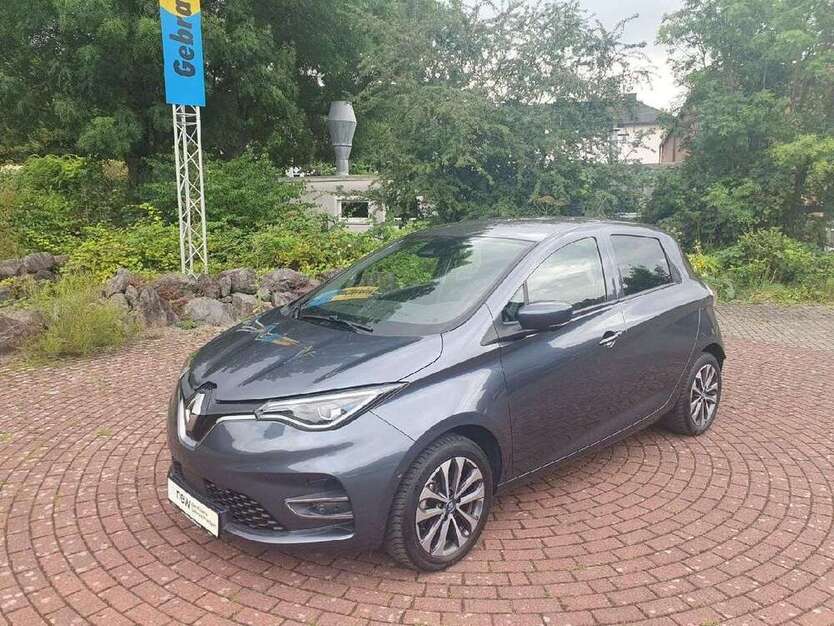 ZOE