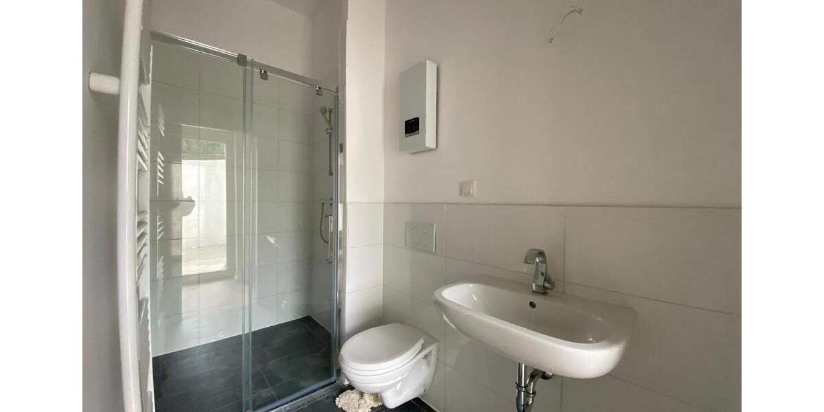 Exklusiv sanierte 4,5-Zimmer-Wohnung mit Balkon – Erstbezug nach Komplettsanierung 4 zimmer