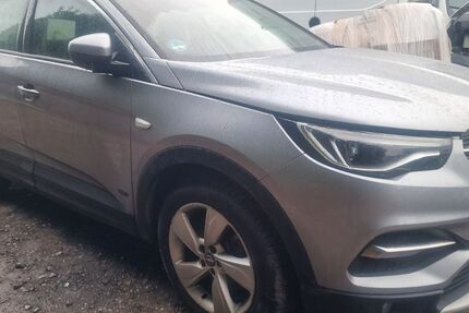 Opel Grandland (X) 121.000 km 16.300 &euro; Gelsenkirchen 45884