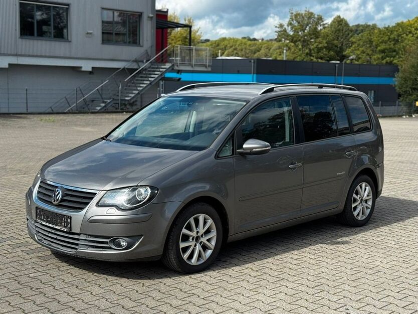 VW Touran 287.272 km 3.999 € Wuppertal 42389