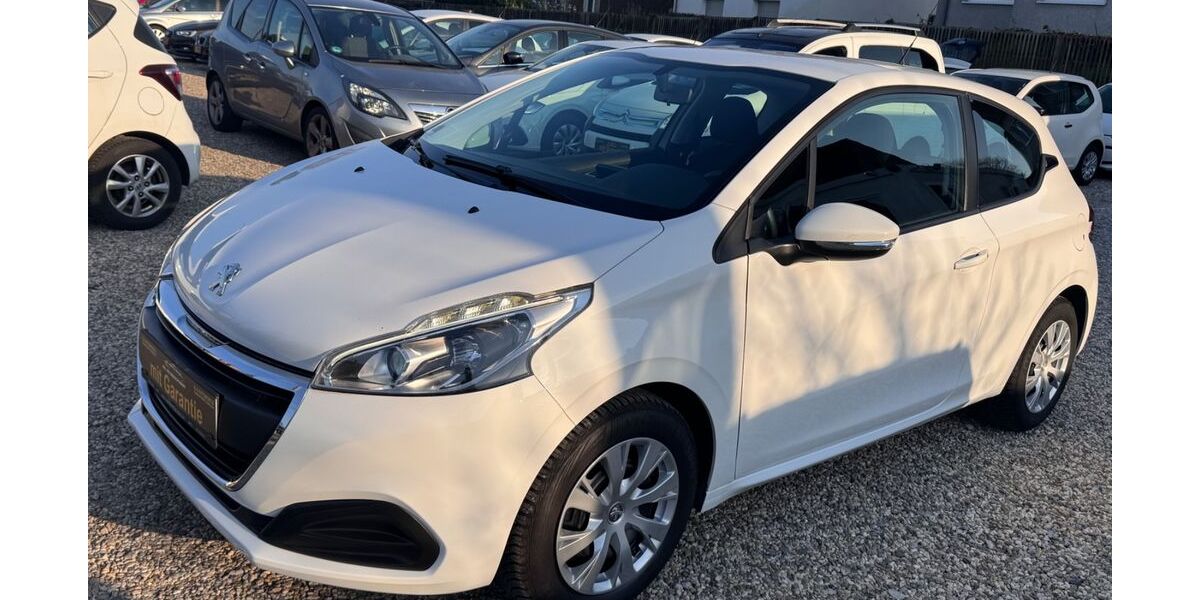 Peugeot 208 129.000 km 4.999 &euro; Essen 45355