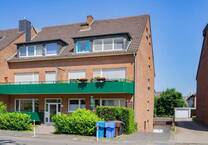 Top Investment! 6-Familienhaus mit 13 Tiefgaragenstellplätzen in bester Lage von KR-Bockum!