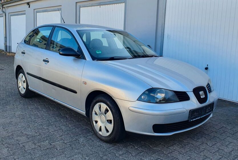 Seat Ibiza 191.357 km 1.690 € Duisburg 47055