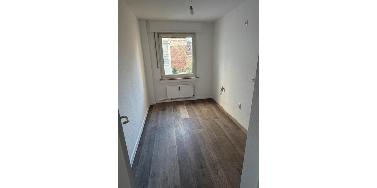 Erdgeschoßwohnung Mülheim an der Ruhr - 3.5 Zimmer, 64 m&sup2;, 765&euro; | Angebot:25714488