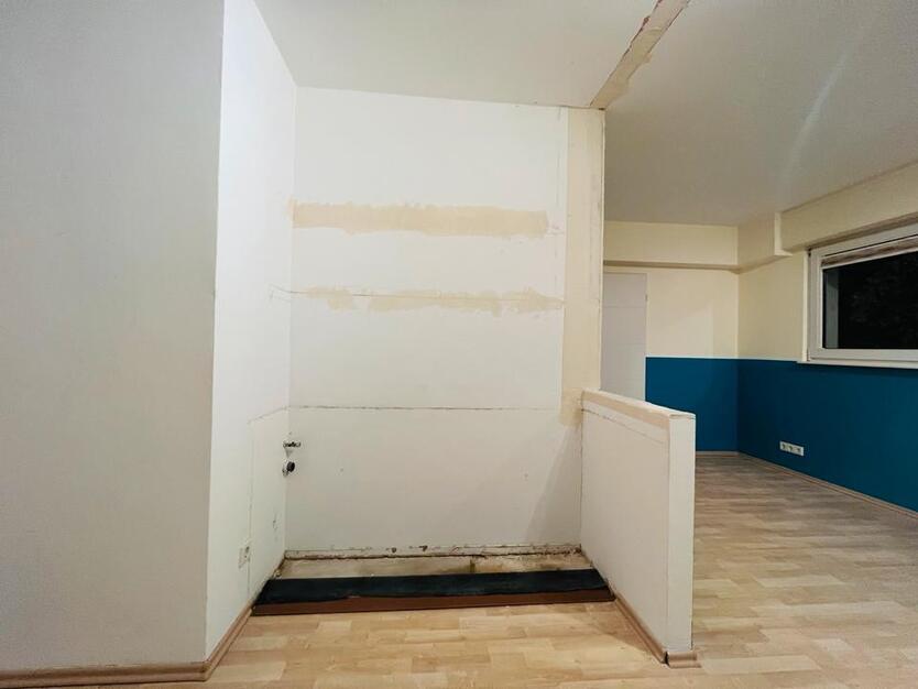 BÜRO33qm*TOP Lage Frankenstr.BREDENEY*Stark befahren+Fensterfront zimmer