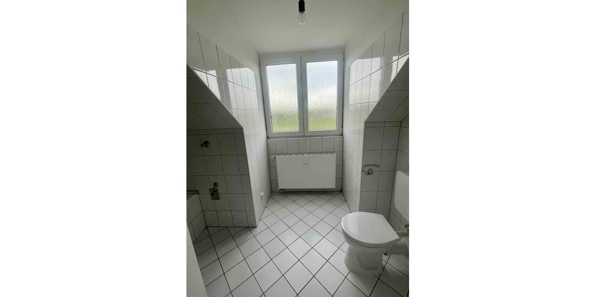 Schöne 2-Zi.-Wohnung mit Ausblick! WBS und 2 Personen unbedingt erforderlich! 2 zimmer