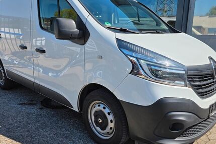 Renault Trafic 227.703 km 4.990 &euro; Essen 45279