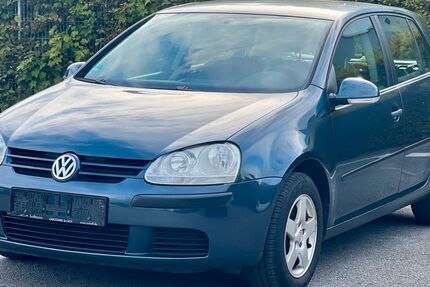 VW Golf 111.607 km 4.500 € Wuppertal 42389