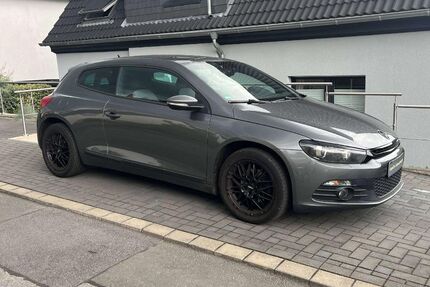VW Scirocco 139.100 km 8.490 &euro; Dortmund 44265