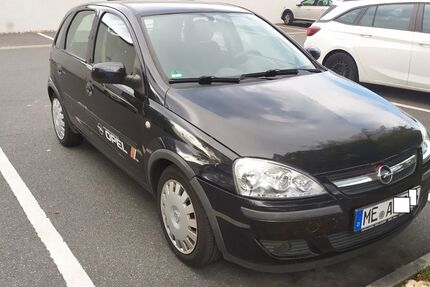 Opel Corsa 235.000 km 1.600 € Velbert 42549