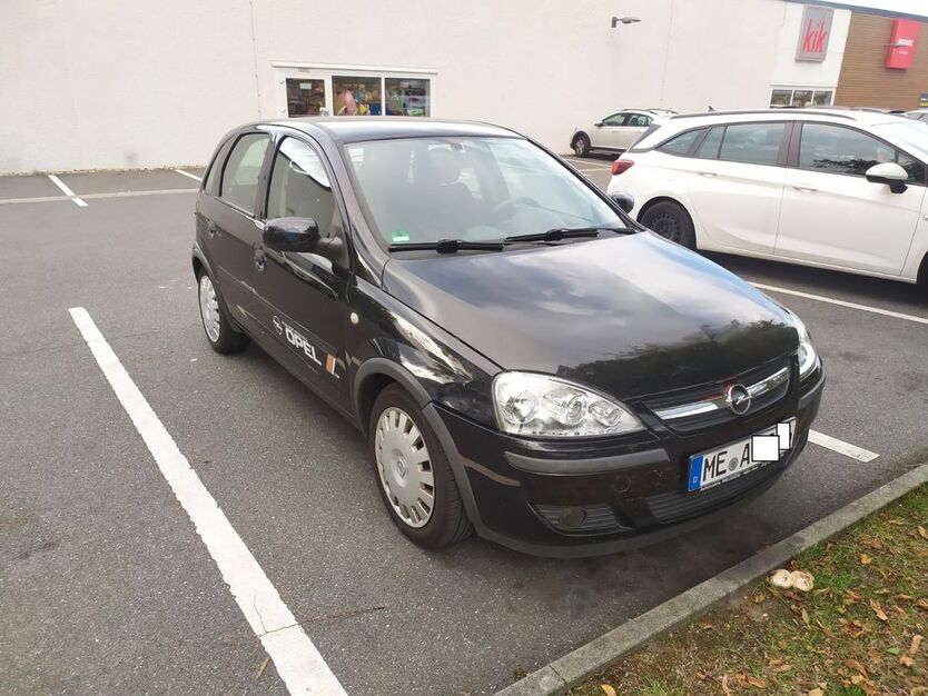 Opel Corsa 235.000 km 1.600 € Velbert 42549