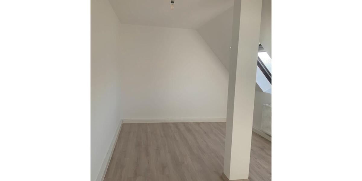 Dachgeschoßwohnung Herne Wanne - 2 Zimmer, 65 m&sup2;, 399&euro; | Angebot:25784507