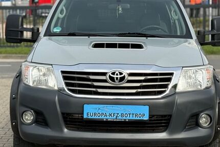 Toyota Hilux 154.000 km 17.999 &euro; Bottrop 46238