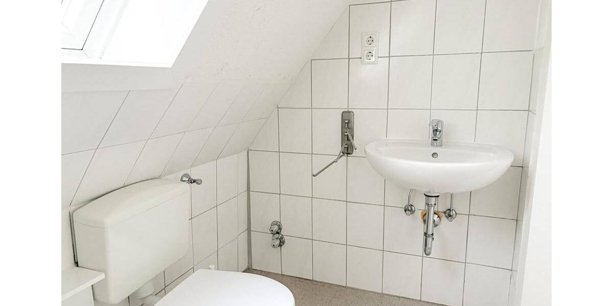 Dachgeschoßwohnung Bochum Bochum-Südwest - 3 Zimmer, 68 m&sup2;, 544&euro; | Angebot:25756964