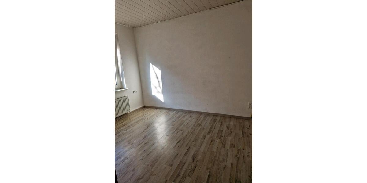 Etagenwohnung Witten - 4 Zimmer, 93 m&sup2;, 840&euro; | Angebot:24803536