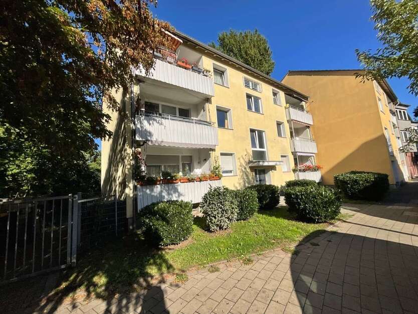 Wohnung zum Mieten in Duisburg 596 € 75 m² 3 zimmer