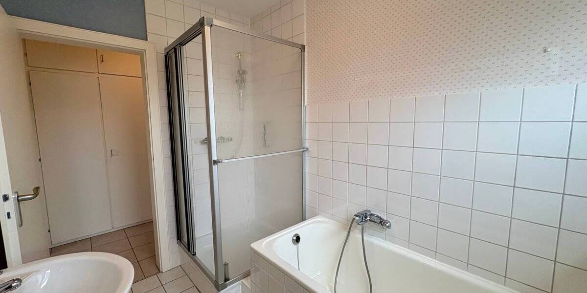 Mehrfamilienhaus, Wohnhaus Bochum Höntrop - 6 Zimmer, 186 m&sup2;, 690.000&euro; | Angebot:21893461