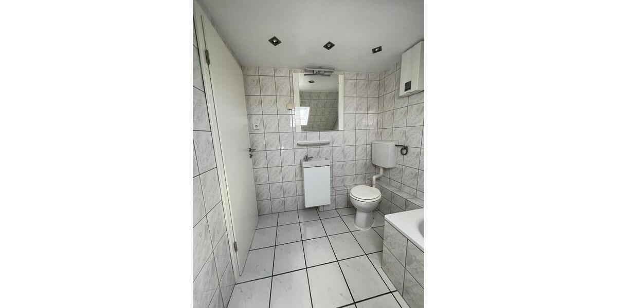 Dachgeschoßwohnung Oberhausen Rothebusch - 2 Zimmer, 37 m&sup2;, 530&euro; | Angebot:27618415