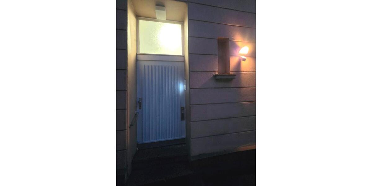 Altbau-Charme: 4,5 Zi. mit Echtholzparkett & sep. Home-Office-Zimmer in Top-Lage (Stadtwald-Nähe) 4 zimmer