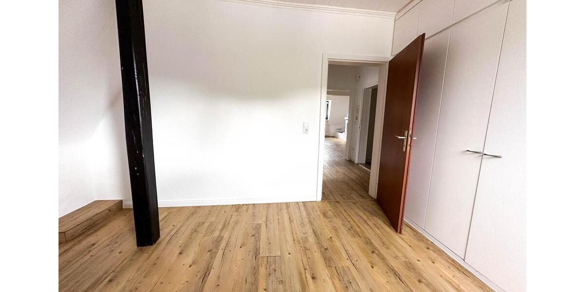 Maisonettenwohnung Hagen Hohenlimburg - 3.5 Zimmer, 116 m&sup2;, 870&euro; | Angebot:27593405
